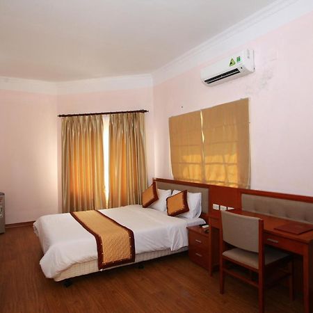 ATS Hotel Hanoi Buitenkant foto